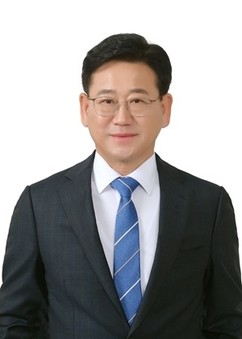 신임 국회 기후에너지환경노동위원장에 김정호 의원 선출