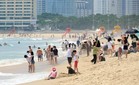 [포토] 부산 해수욕장 개장…해운대에 모여든 피서객들
