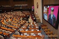 국회, 이틀째 경제 분야 대정부질문…추경·반도체법 '공방'