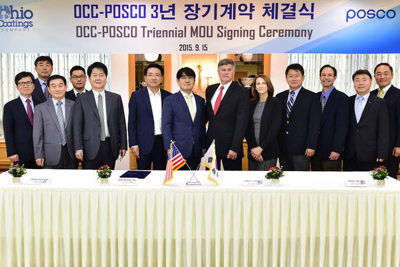 (왼쪽 5번째부터) 남철순 대우인터내셔널 철강본부장, 조석희 TCC 동양 사장, 하대룡 상무, OCC의 짐 테넌트 사장, 로리 클락 G.M., 빈용식 부사장. (사진제공=포스코)