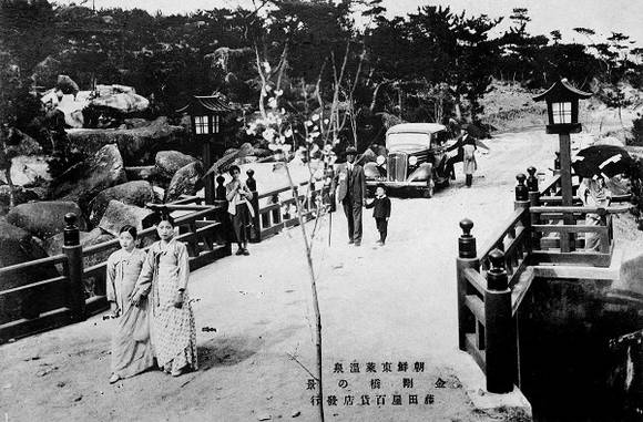 금강원 내 금강교 사진. (사진제공=부산시)