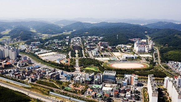 경상대 가좌캠퍼스 전경. (사진=경상대)