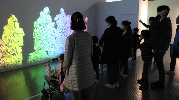 특수학교 학생들을 위한 '월요특별개관'이 진행되고 있다. (사진제공=국립부산과학관)