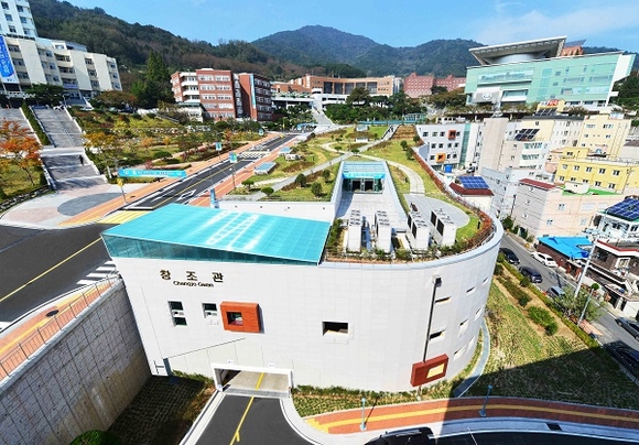 경남대학교 창조관 전경. (사진=경남대)