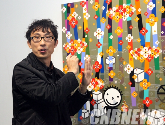 6일, 갤러리현대 강남에서 진행된 기자간담회에서 자신의 작품을 설명하고 있는 작가 권기수.(사진=왕진오 기자)